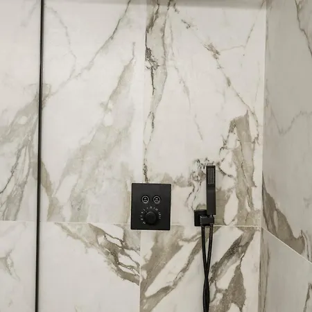 - Amberstone Lux Loft Apartment *